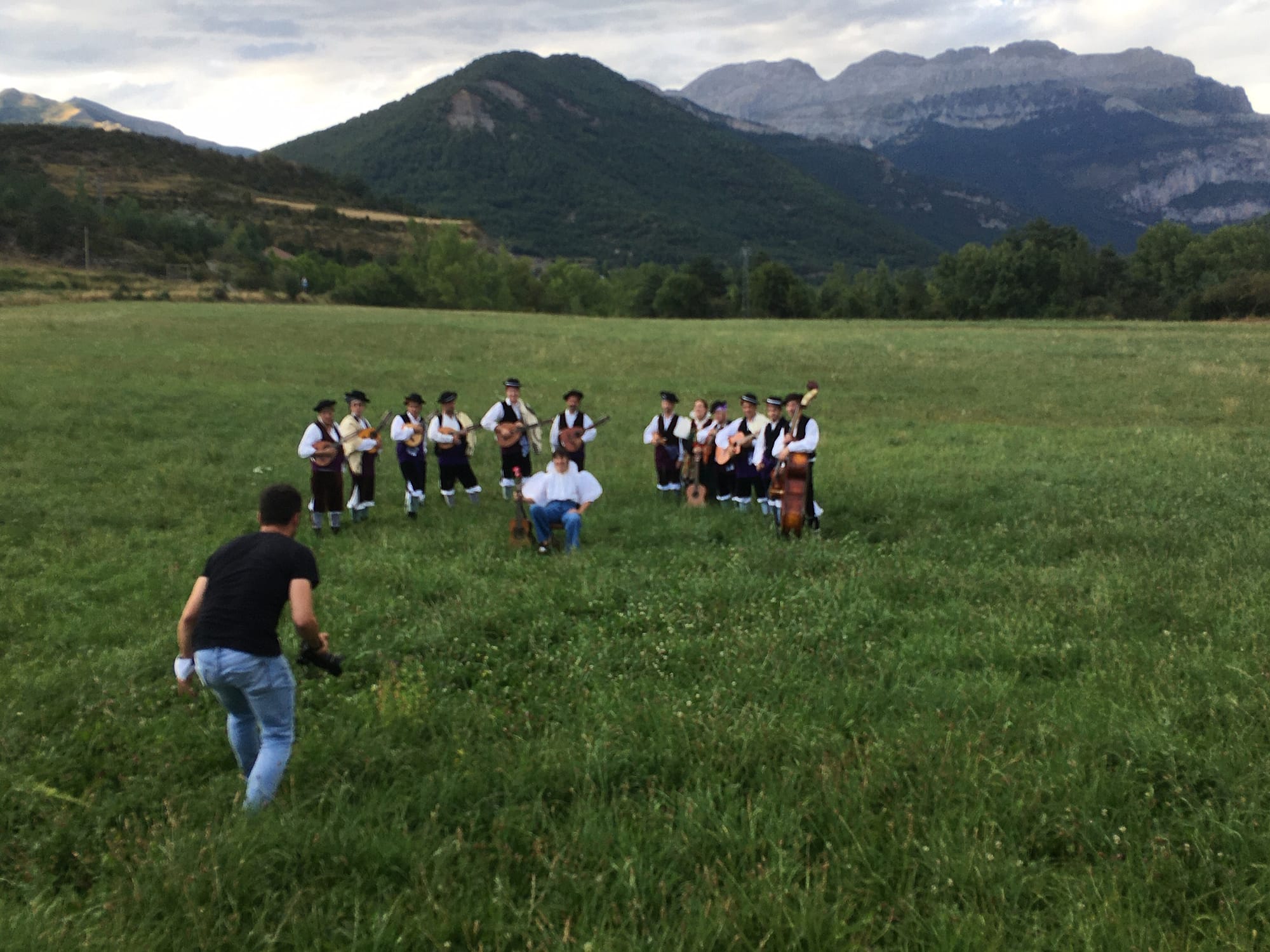 FOTO PORTADA LORENA 1 | Turismo Valle de Hecho